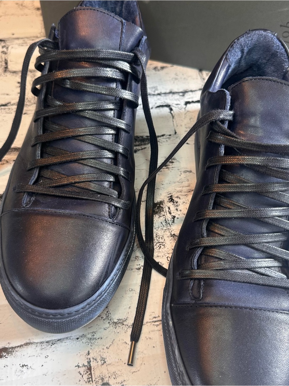 John Varvatos Reed Low Top Midnight Navy Leather Sneakers Men’s 10.5